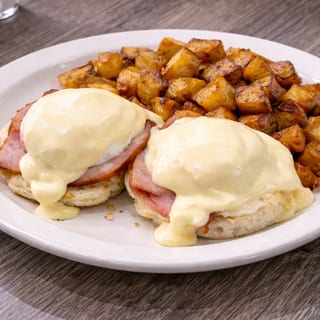 Classic Eggs Benedict