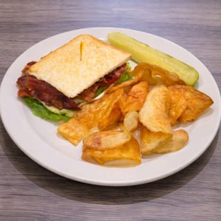 BLT Sandwich HALF